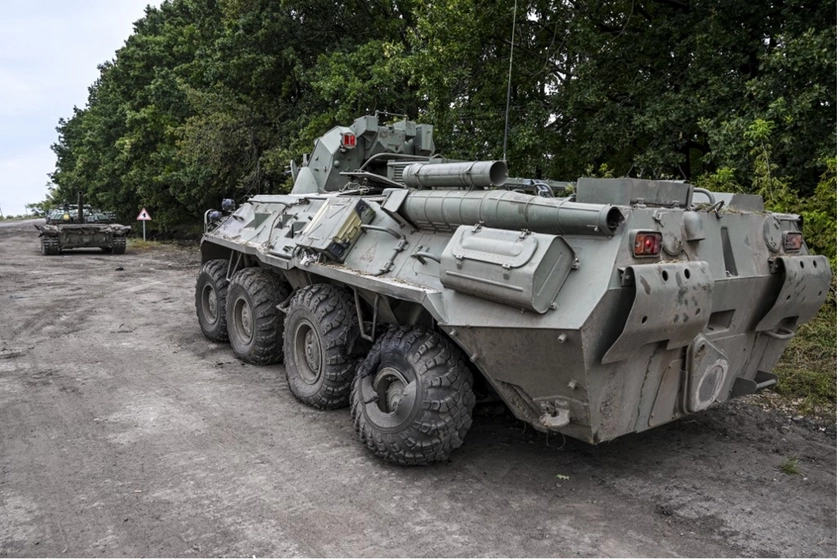 Participation of Modern Russian Armor in Belarus Victory Day Parade Criticized