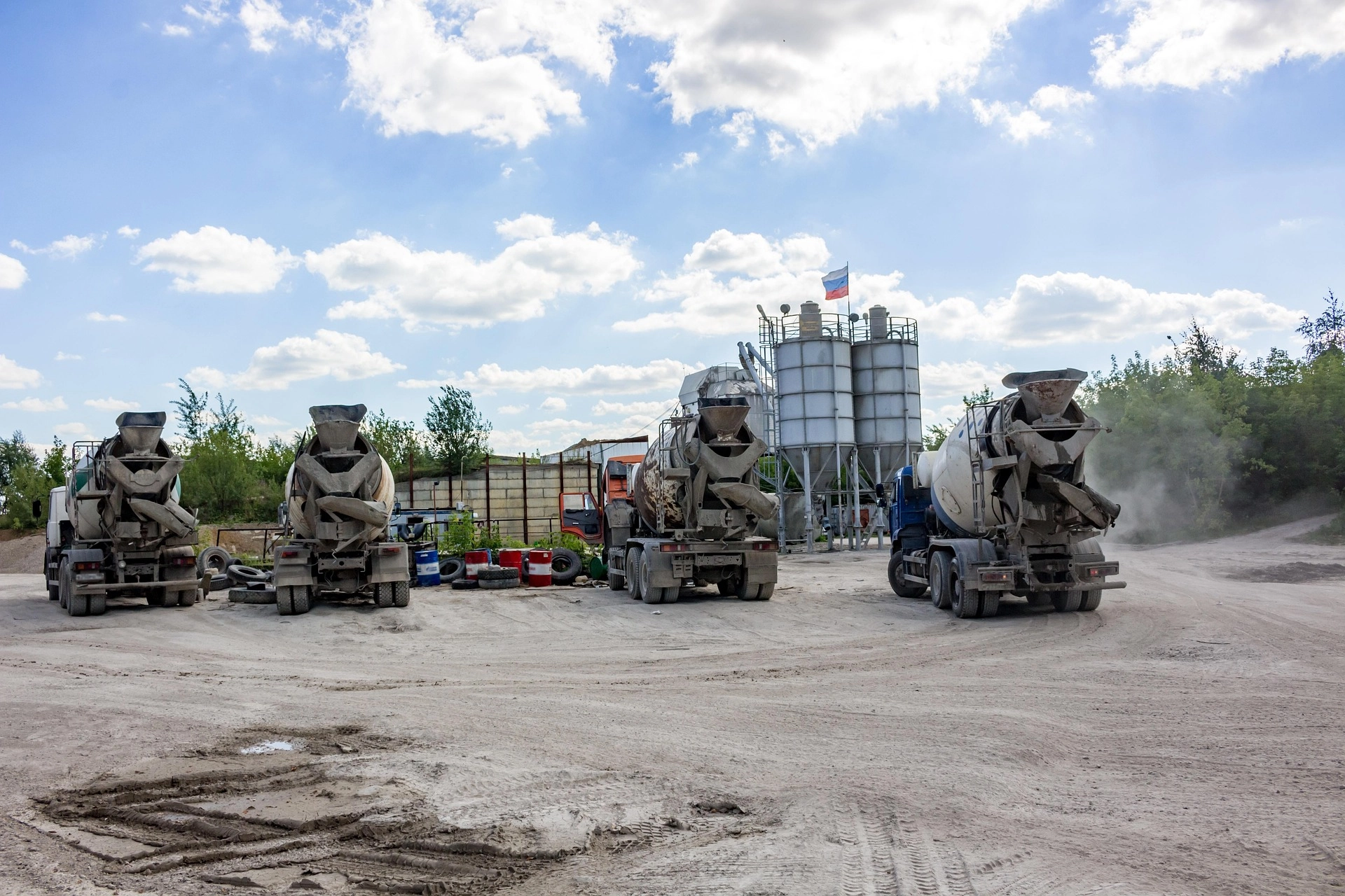 Ukraine Courts Block Attempt to Buy Concrete Factory – Competitor Files Lawsuit