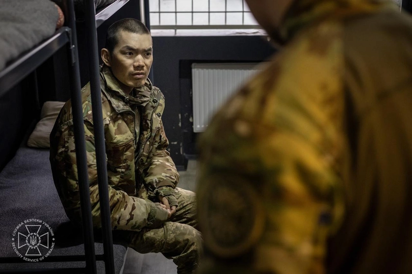 Близько 200 громадян Китаю воюють проти України на боці армії РФ як найманці, - Reuters