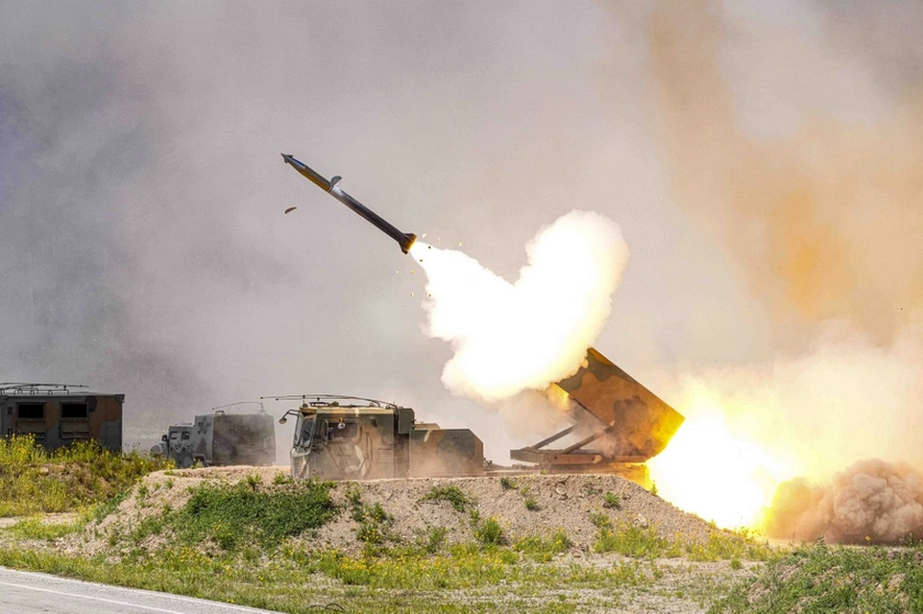 Poland to Produce Guided Missiles for Rocket Launchers Following S. Korea Defense Deal