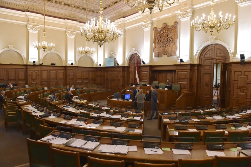 Latvia Parliament Votes to Withdraw From Landmines Treaty