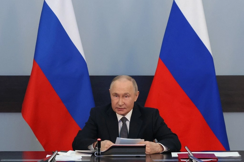 Putin to Meet With Iran’s Foreign Minister Over Nuclear Program
