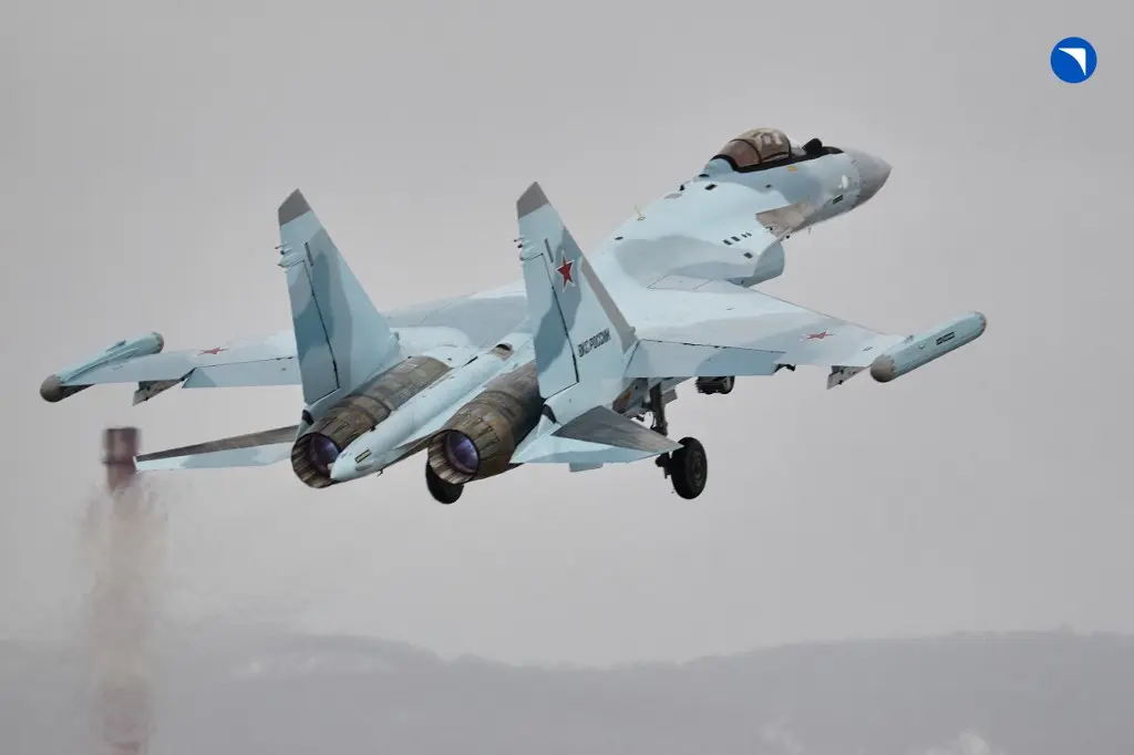 Ukraine Downs Russian Su-35 Fighter Jet on Eastern Front
