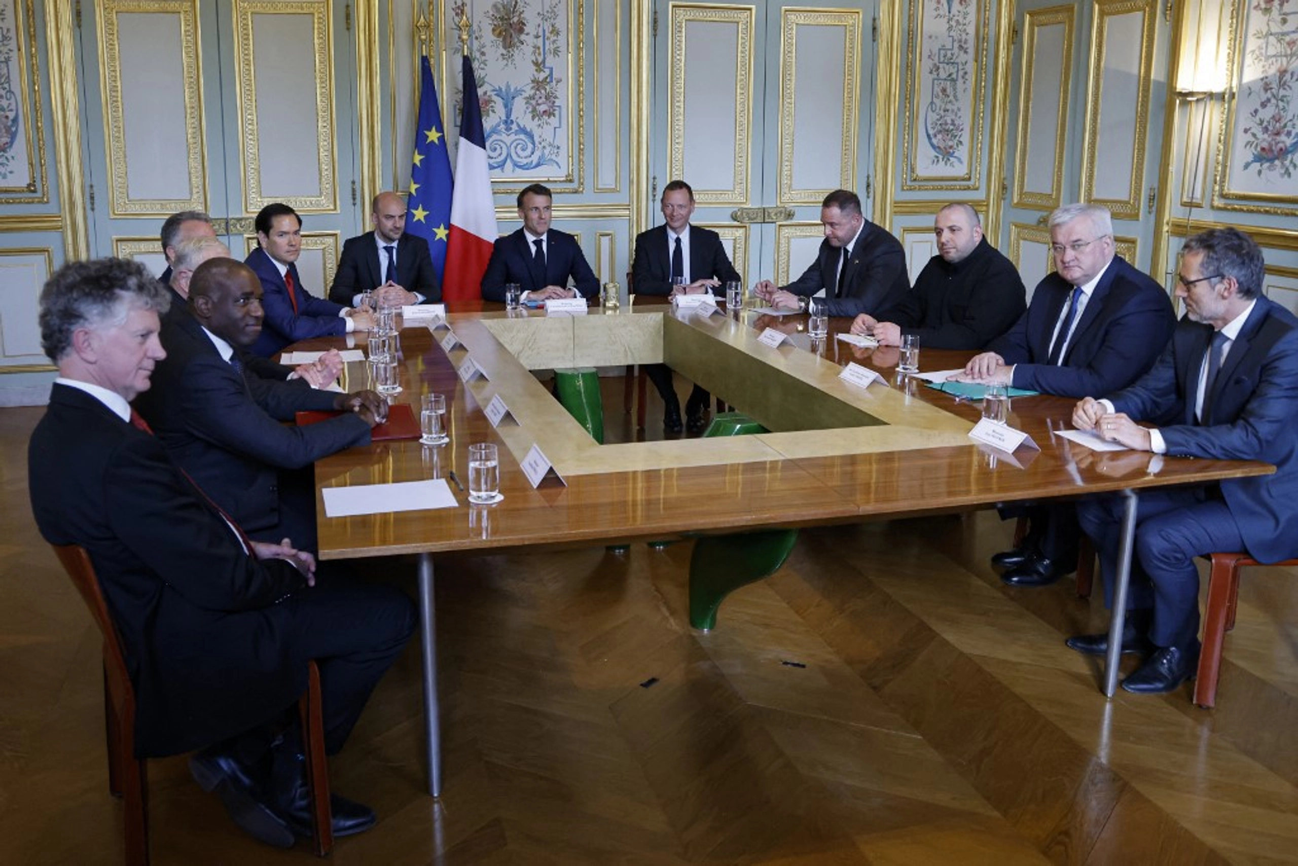 EXPLAINED: What the US Wants From Ukraine’s Peace Deal – and Why Kyiv Is Pushing Back