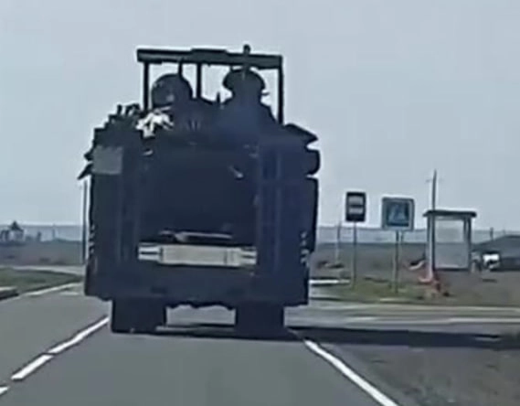 РФ масово і хаотично переміщує техніку та ППО в Криму