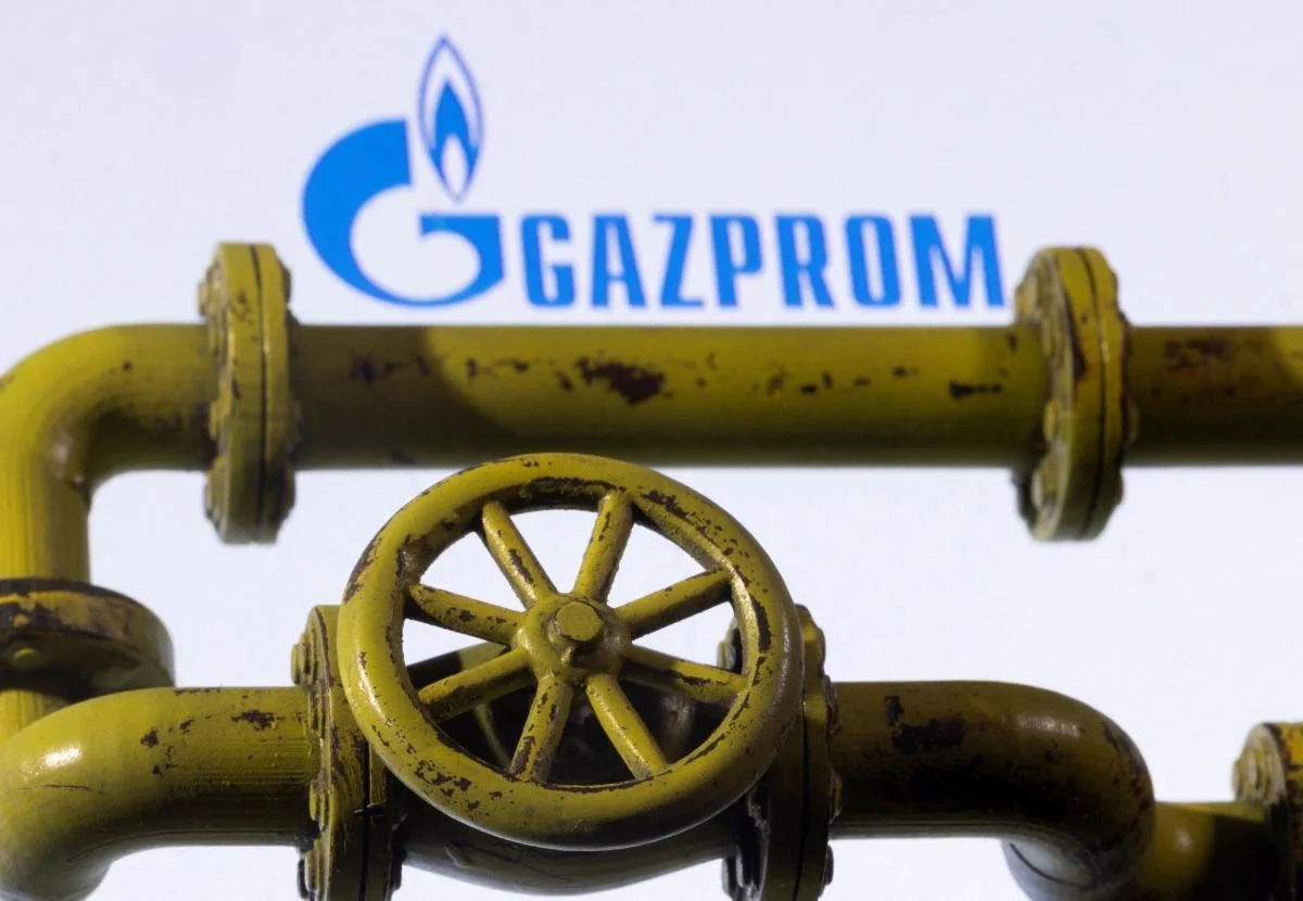 Єврокомісія вивчає заборону нових контрактів на російський газ