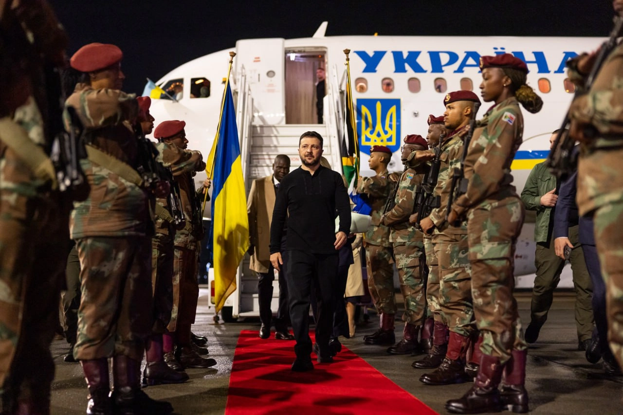 Zelensky Arrives in South Africa