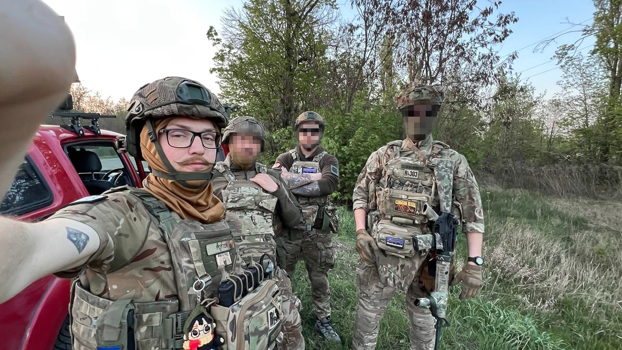 “Живі, контужені, щасливі”: боєць ЗСУ вижив після “засідки дронів” і розповів про нову тактику росіян