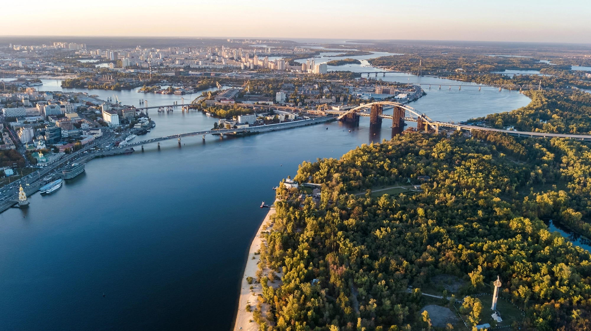 Квітень у Києві увійшов до 20 найтепліших за 145 років спостережень
