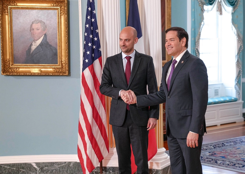 ‘We Don’t Want Russia at Our Borders’ – Top French Diplomat Talks Ukraine Security Guarantees With Trump Officials