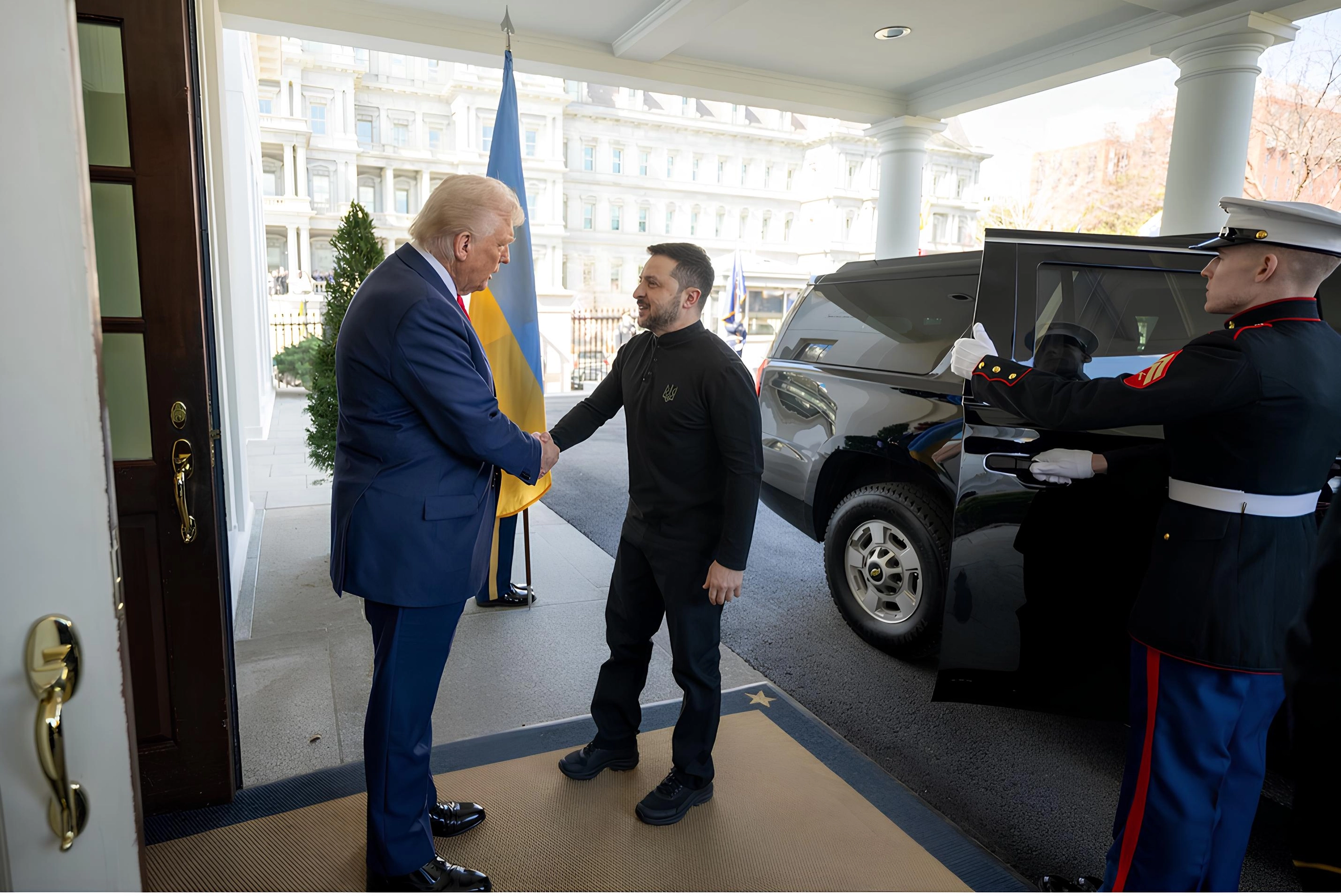 Fear Of Trump-Putin Deals Behind Ukraine’s Back In Retreat, Western Experts Say