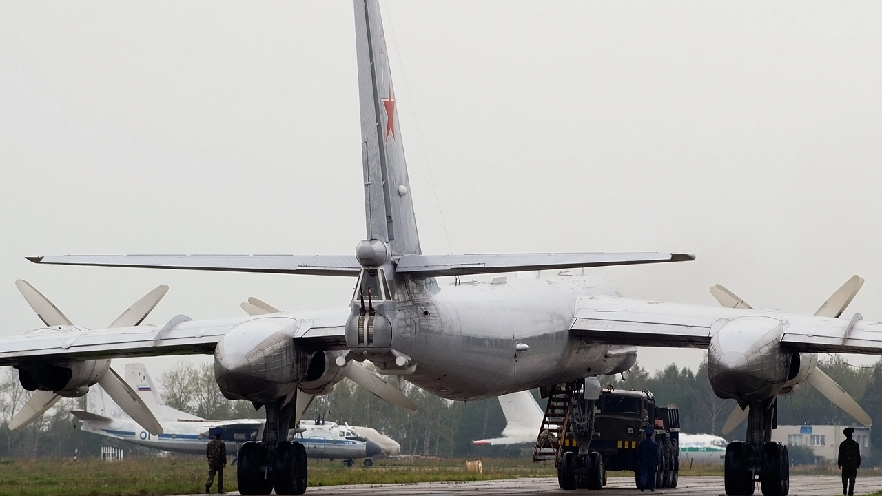 Why Has Russia Moved Strategic Bombers to Eastern Siberia?