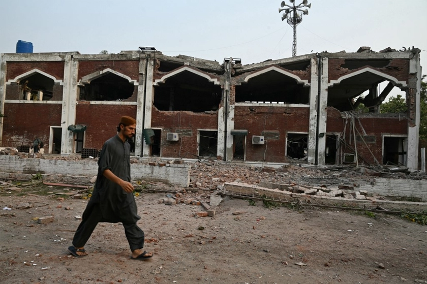 EXPLAINED: India and Pakistan Trade Deadly Fire – Here’s What Started It