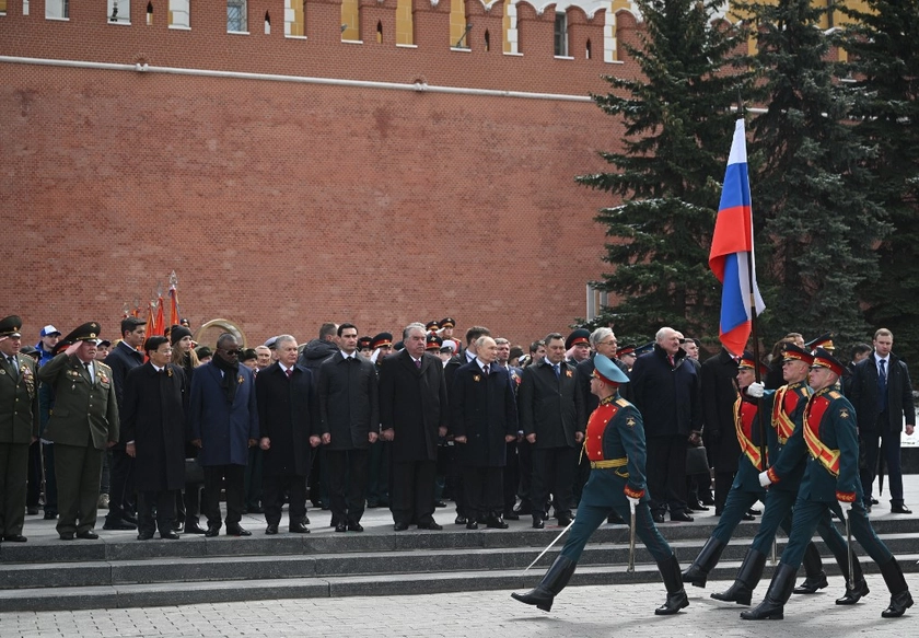 Kremlin Says Taking ‘All Measures’ to Protect May 9 Parade