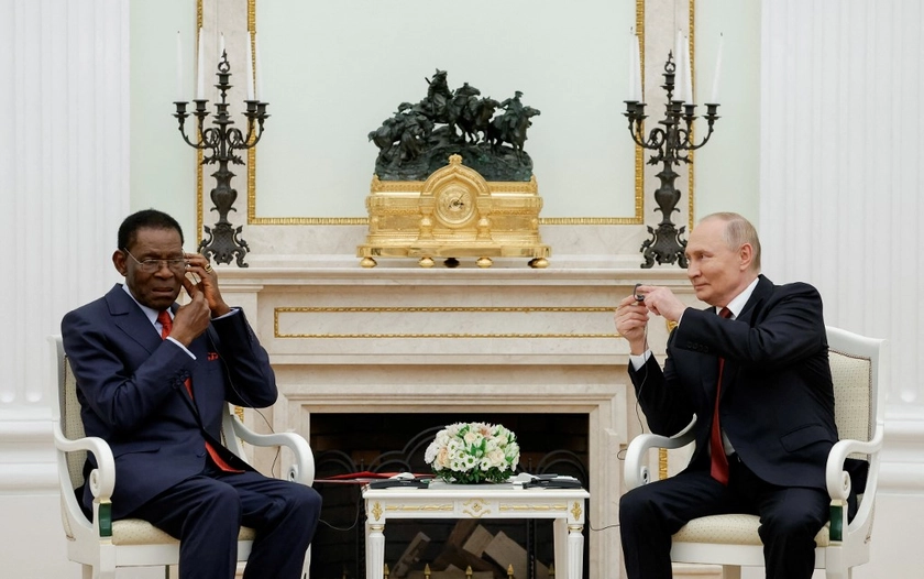 Russian Troops Fire Blanks in Africa’s Equatorial Guinea for Victory Day