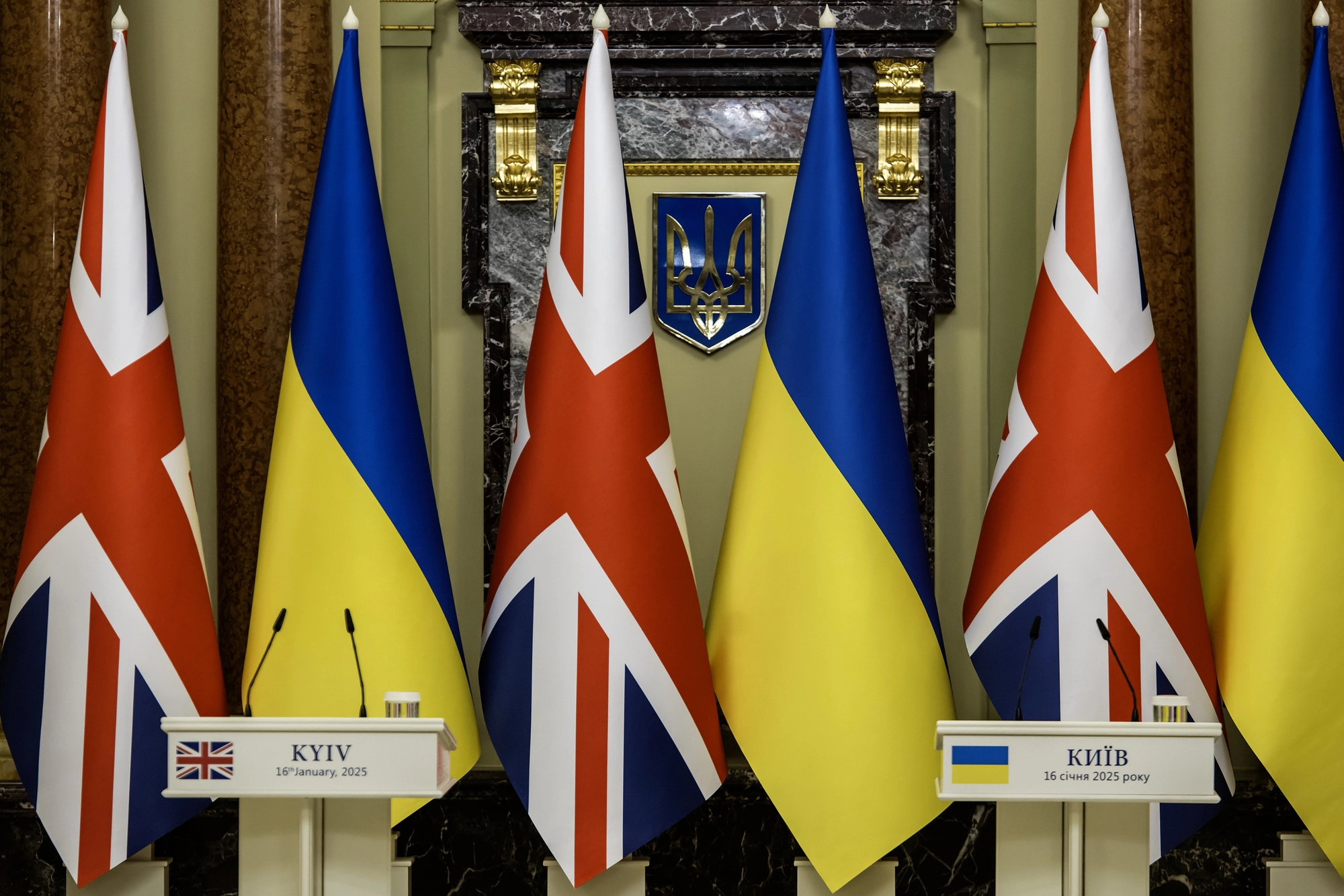 Британія надає майже 25 млн фунтів на гуманітарні проєкти в Україні