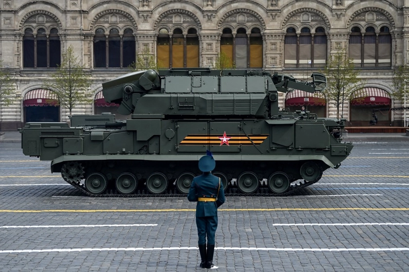 Ukrainian Drones Torch $25M Russian Tor-M2 Air Defense System