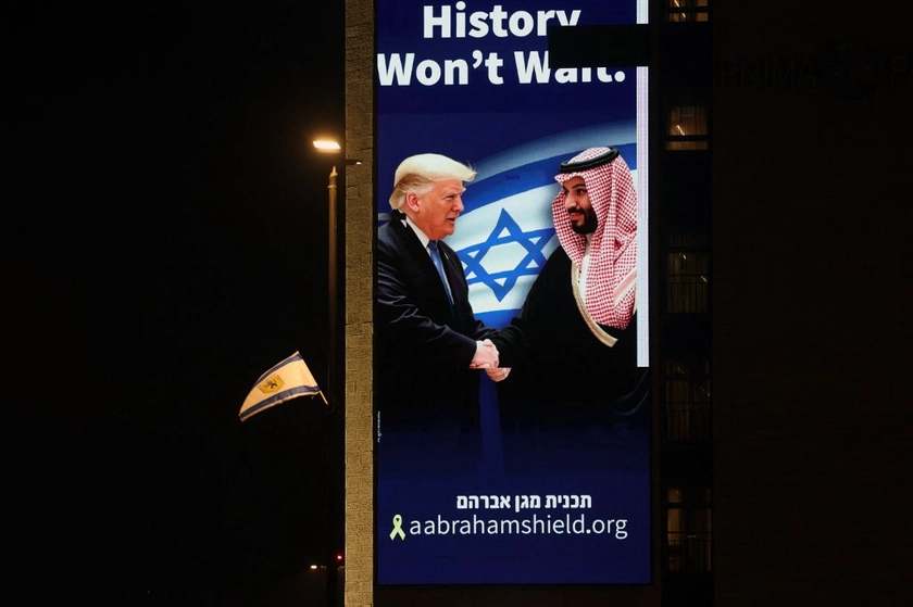 Trump Heads to the Gulf Eyeing Deals Amid Diplomatic Offensive