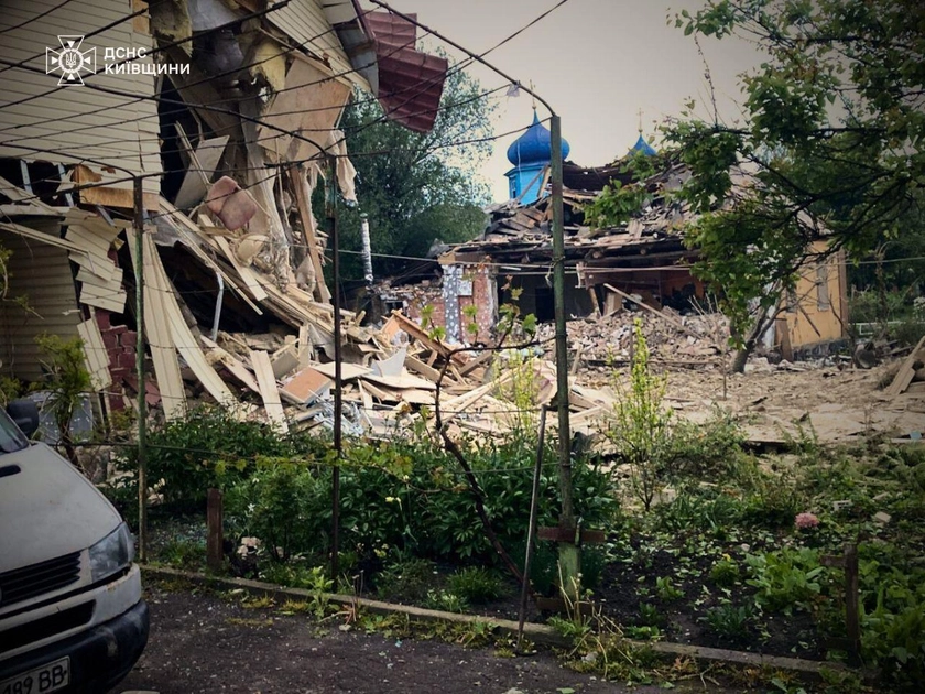 Overnight Drone Attacks on Kyiv Killed at Least One, Fires Still Burning
