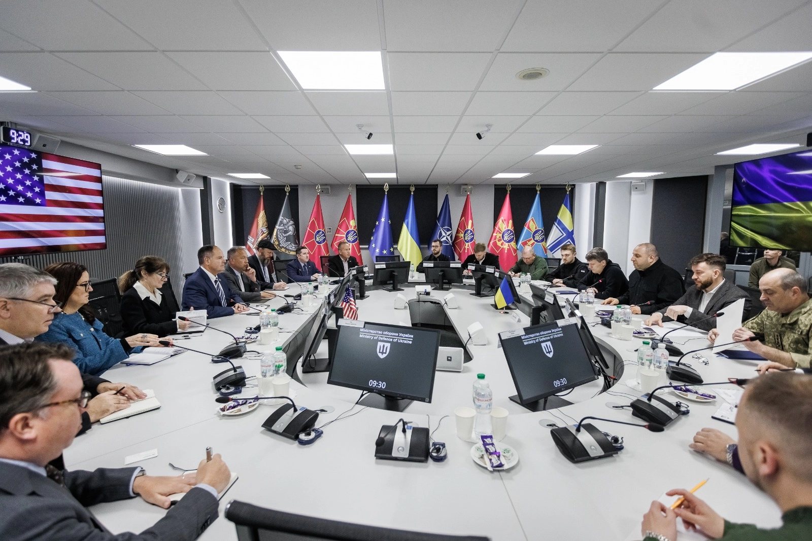 Україна готова інвестувати у посилення захисту неба - Умєров