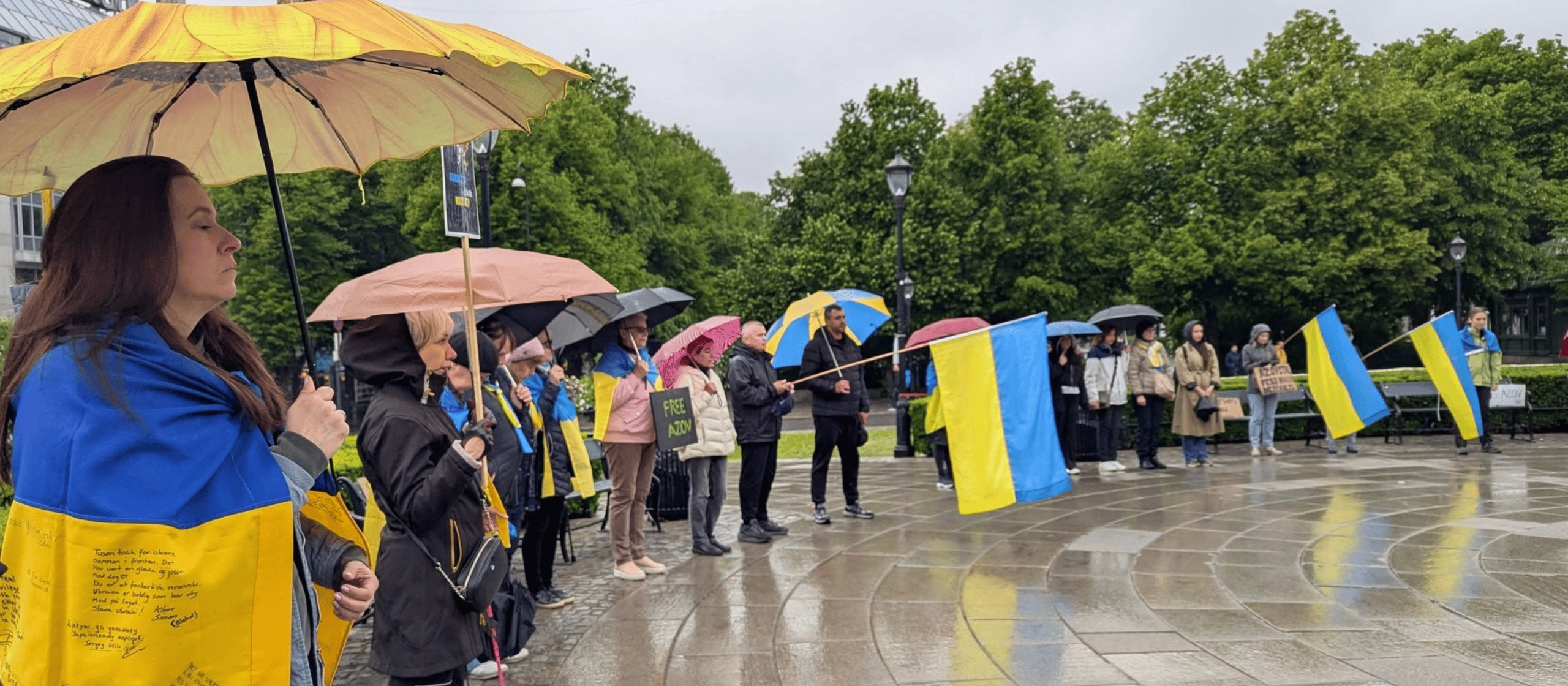 Українці в Норвегії провели мітинг за звільнення захисників “Азовсталі”