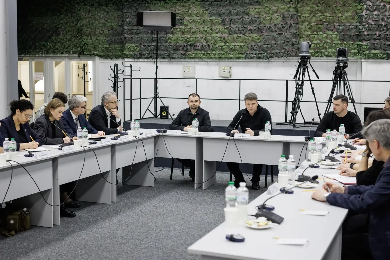 Міноборони України посилить співпрацю з іноземними донорами для закупівель