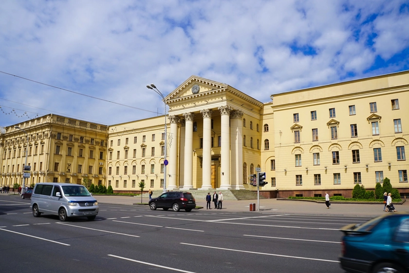 The Surreal Reality of Ukraine’s Current Political Environment