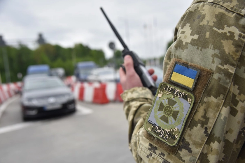 Прикордонники попереджають про можливі черги на кордоні