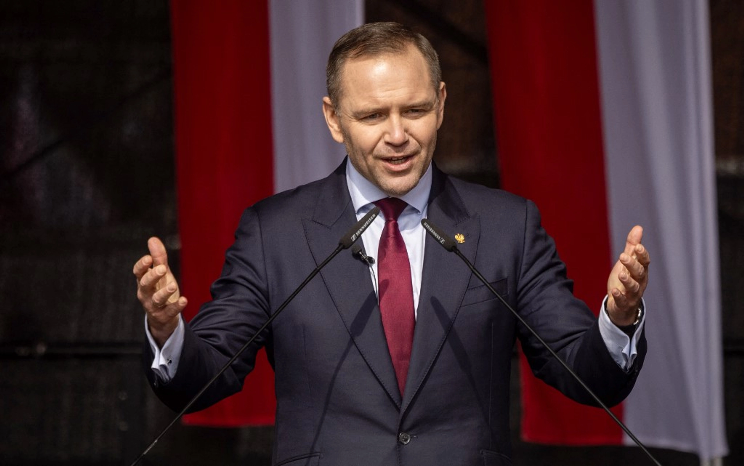 Новий президент Польщі проти України в ЄС