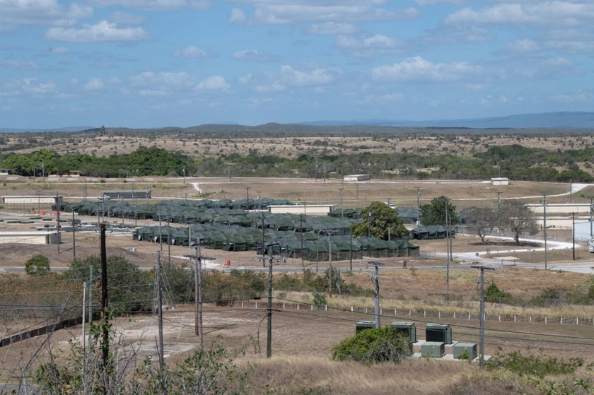 Trump to Send 9,000 Migrants, Including Ukrainians, to Guantanamo
