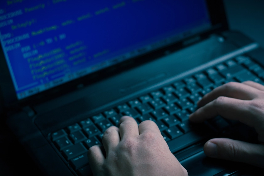 Кіберфахівці ГУР паралізували роботу великого інтернет-провайдера в Сибіру