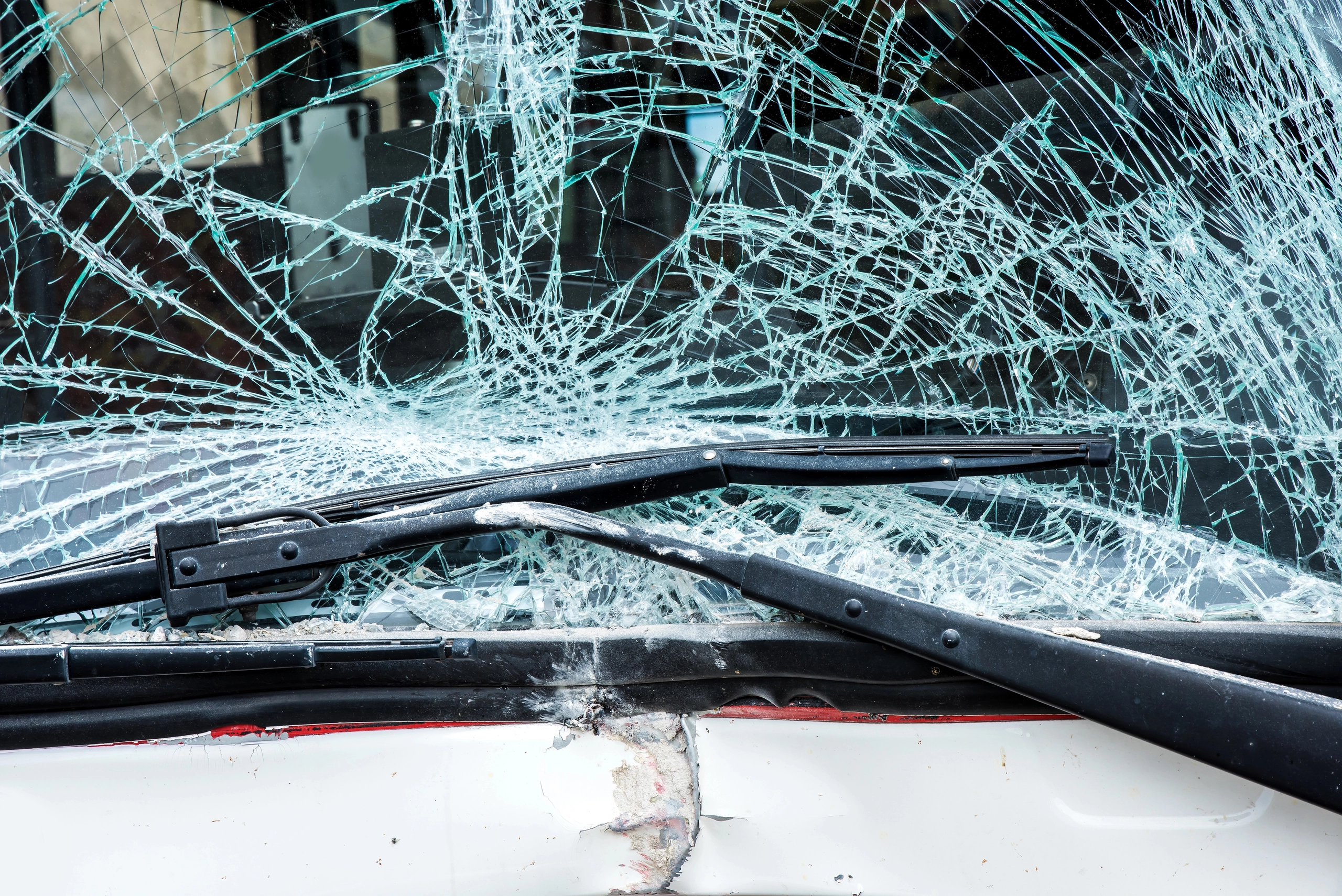 Автобус з українцями потрапив у ДТП у Франції: є жертви