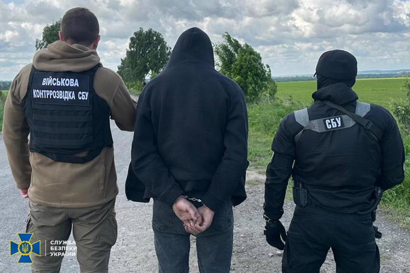 Агент РФ шпигував за аеродромами ЗСУ на Рівненщині, його затримали