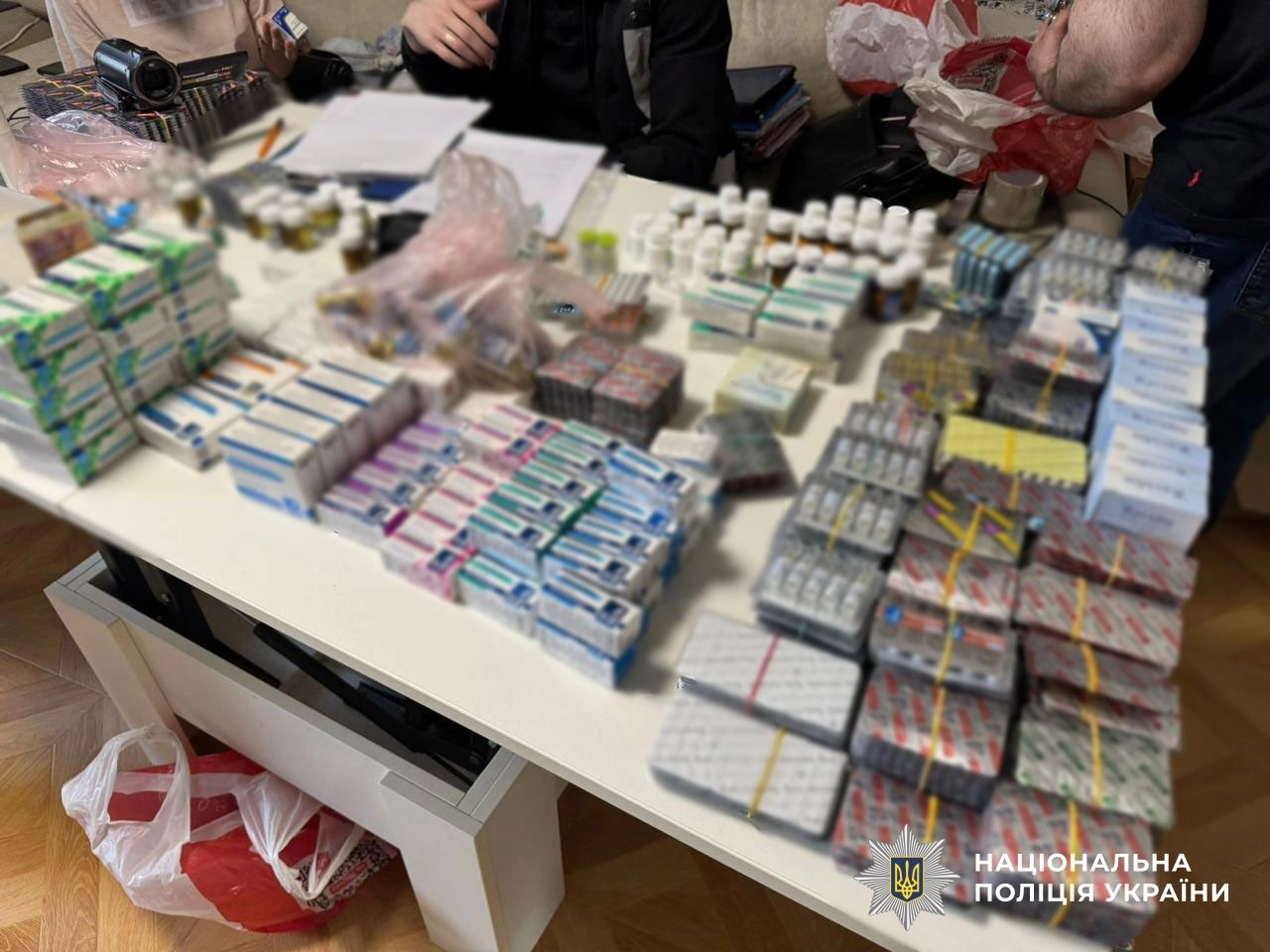 В Україні вперше викрили найбільший підпільний цех анаболіків