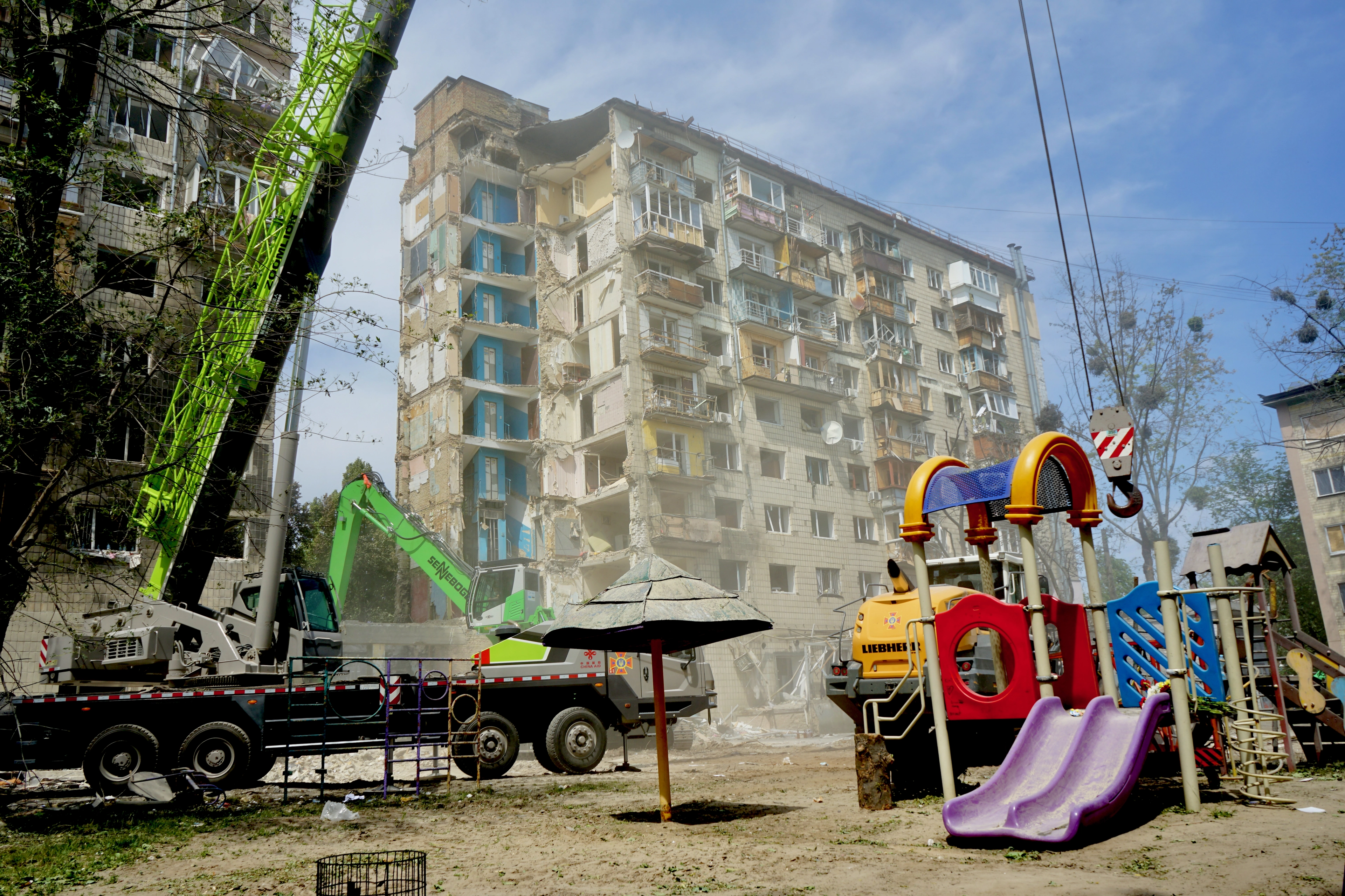 More Bodies Found in Kyiv Rubble After Latest Russian Attack Kills 28
