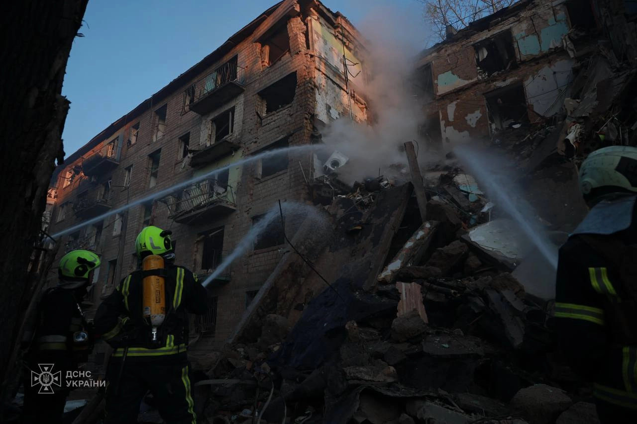 Russia Pounds Kyiv Again: 6 Dead, Dozens Injured in Missile Barrage
