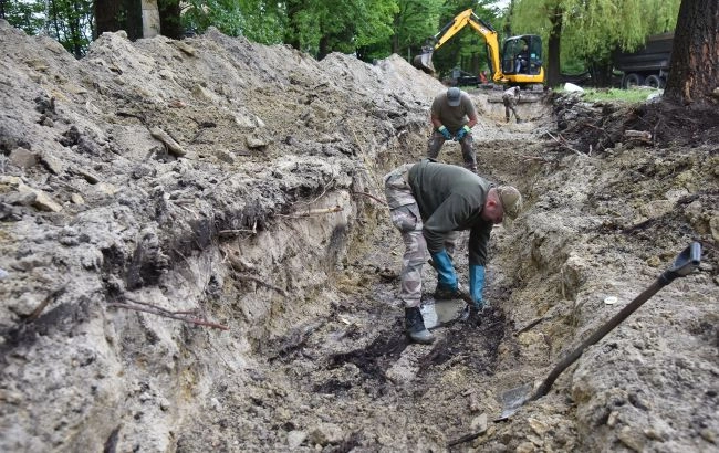 Польща розпочне ексгумаційні роботи у Львові в другій половині року