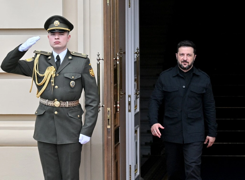 Німеччина дасть €9 млрд на зброю та підтримає вступ України в НАТО – Зеленський