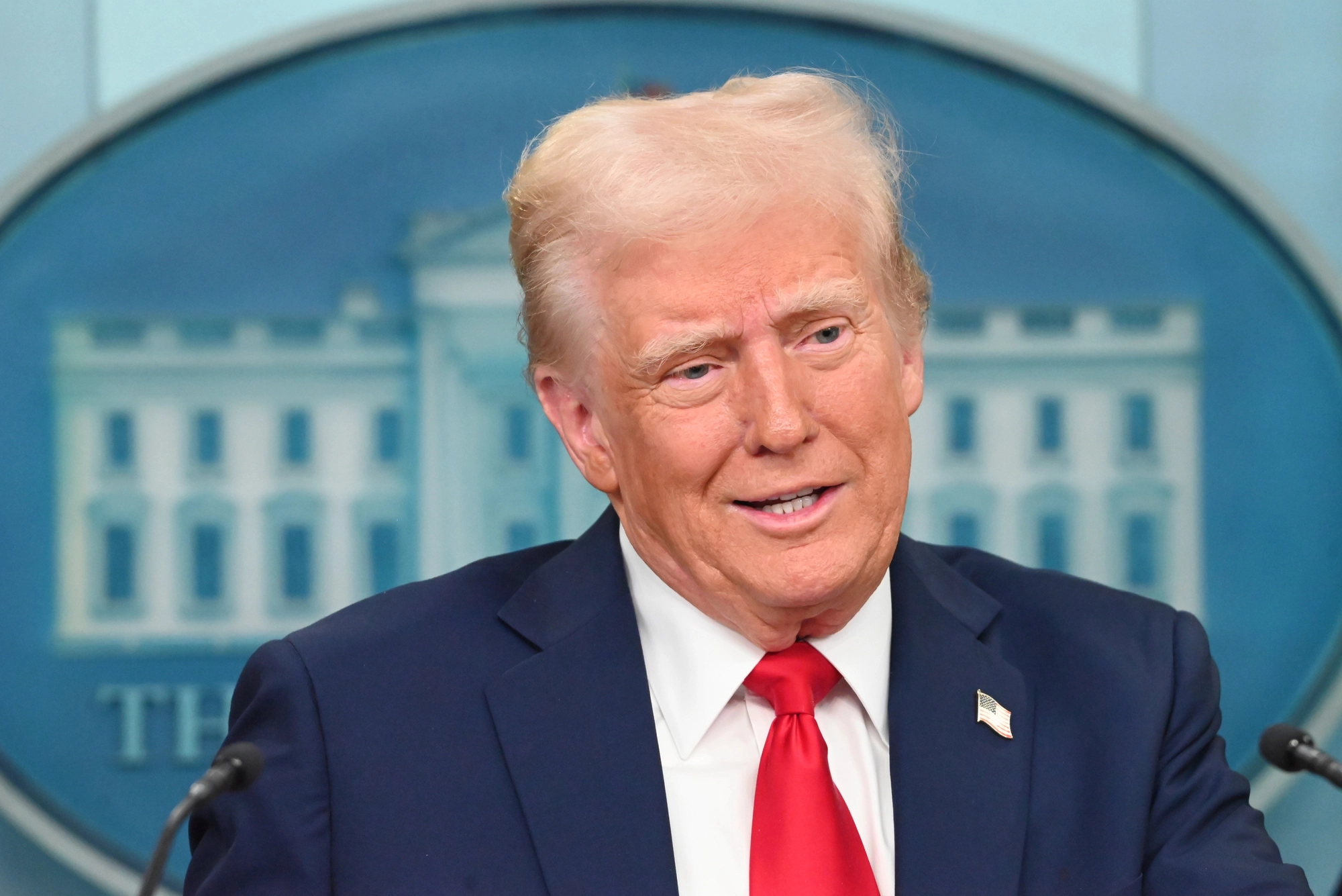 Трамп зняв санкції з Сирії