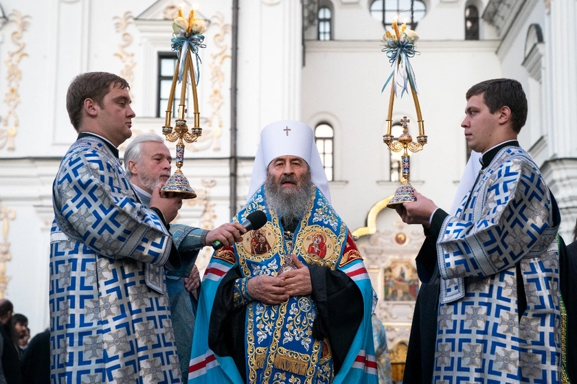 Moscow-Aligned Church Leader Stripped of Ukrainian Citizenship
