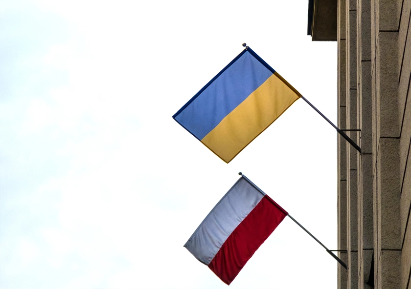 МЗС України закликало Польщу до чесного діалогу щодо Волинської трагедії