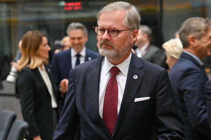 Прем’єр Чехії закликав Фіцо не блокувати 18-й пакет санкцій проти Росії