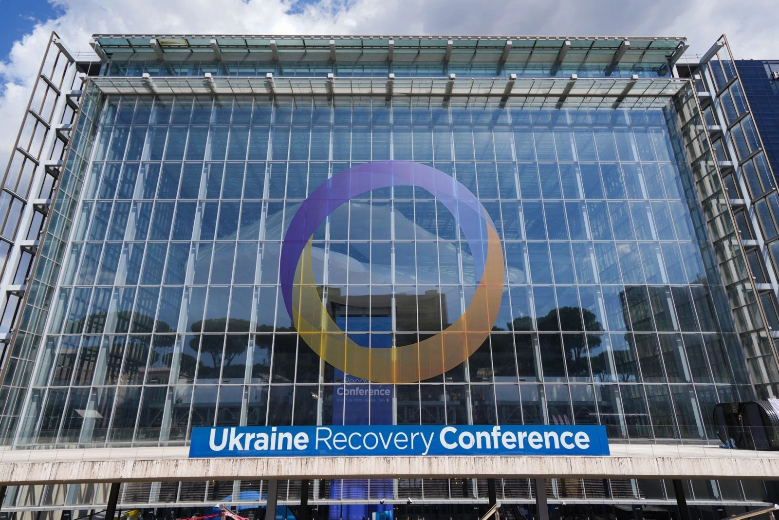 Україна залучила понад €3,5 млрд на відновлення після конференції в Римі