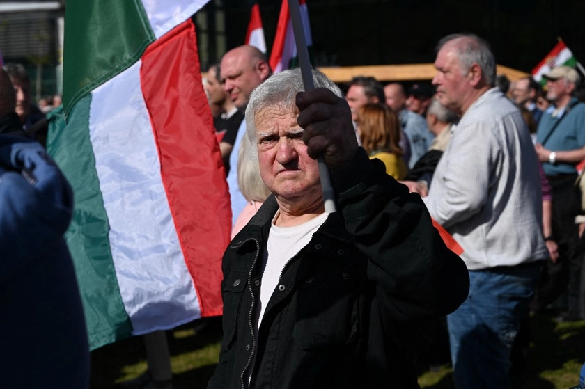 Hungarians Consider Ukraine Almost as Big a Threat as Russia, Survey Shows