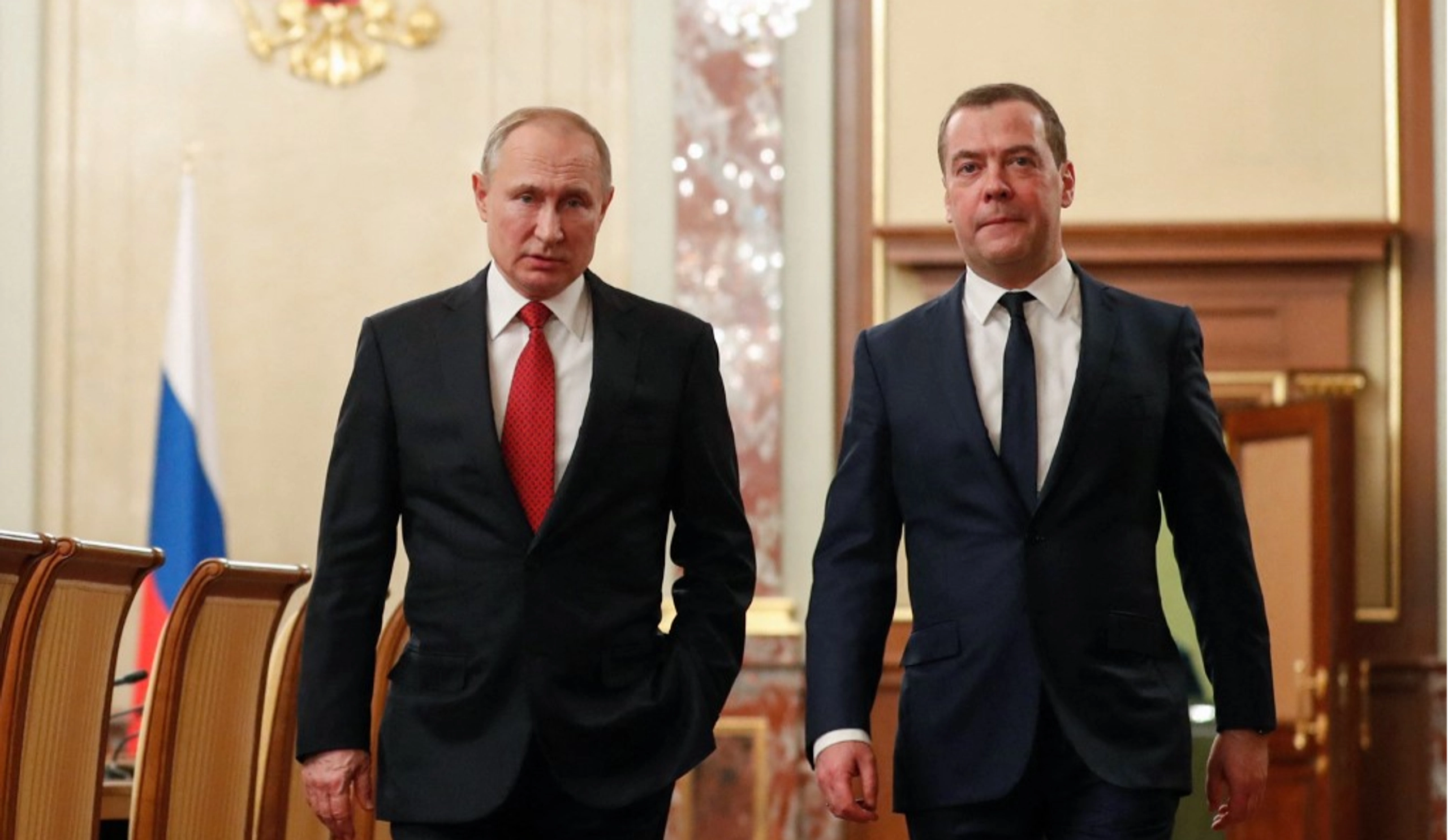 Moscow Mocks Trump’s 100% Sanctions Threat as ‘Theatrical Ultimatum’