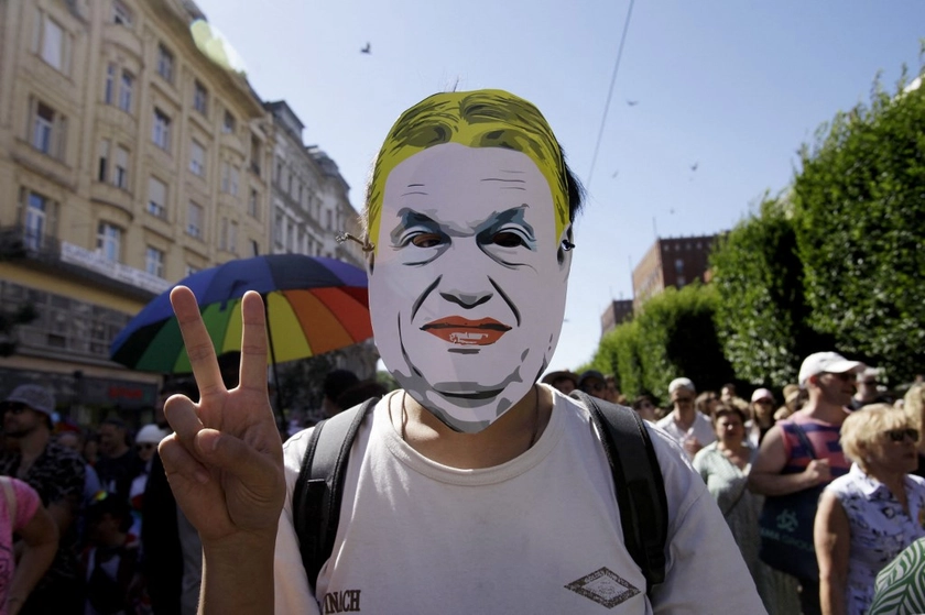 Hungary’s ‘Church Arson’ Claims Echo Russian Disinformation Campaign, Kyiv Warns