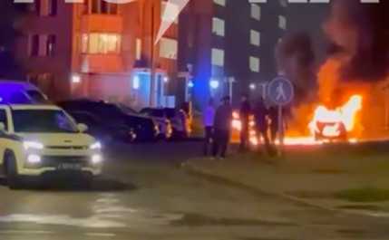 Massive Drone Attack Disrupts Moscow Airports, Damages Buildings and Cars