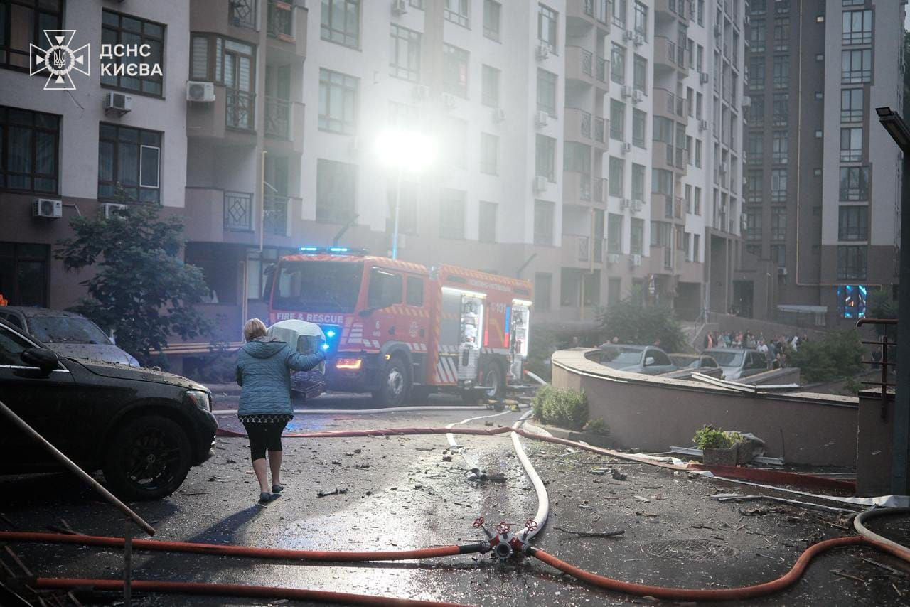 Russia Pounds Ukraine With Massive Overnight Strike – One Dead, Kyiv Choked by Smoke, Metro Station Hit