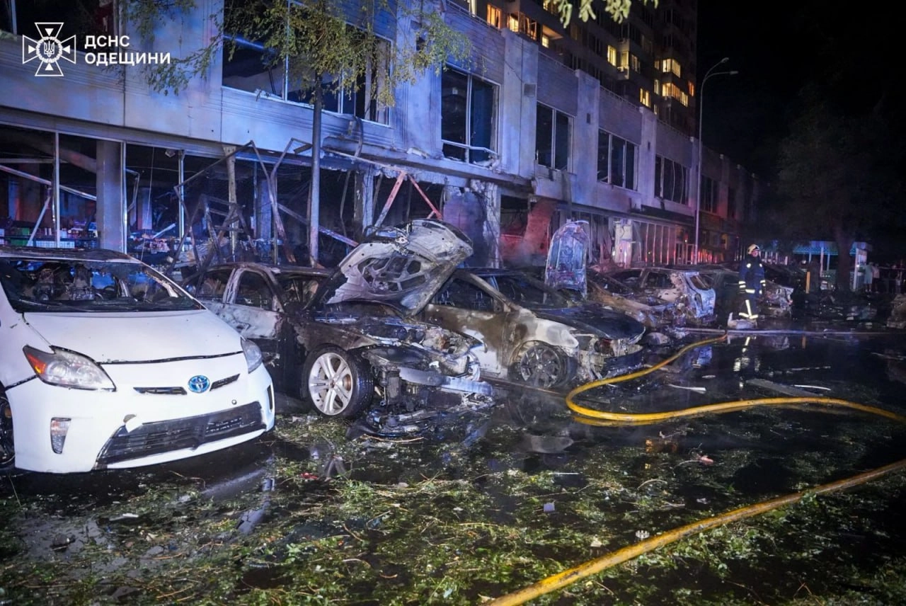 Russian Drone Strike Causes Fires in Odesa, Airstrike Injures Child in Sumy