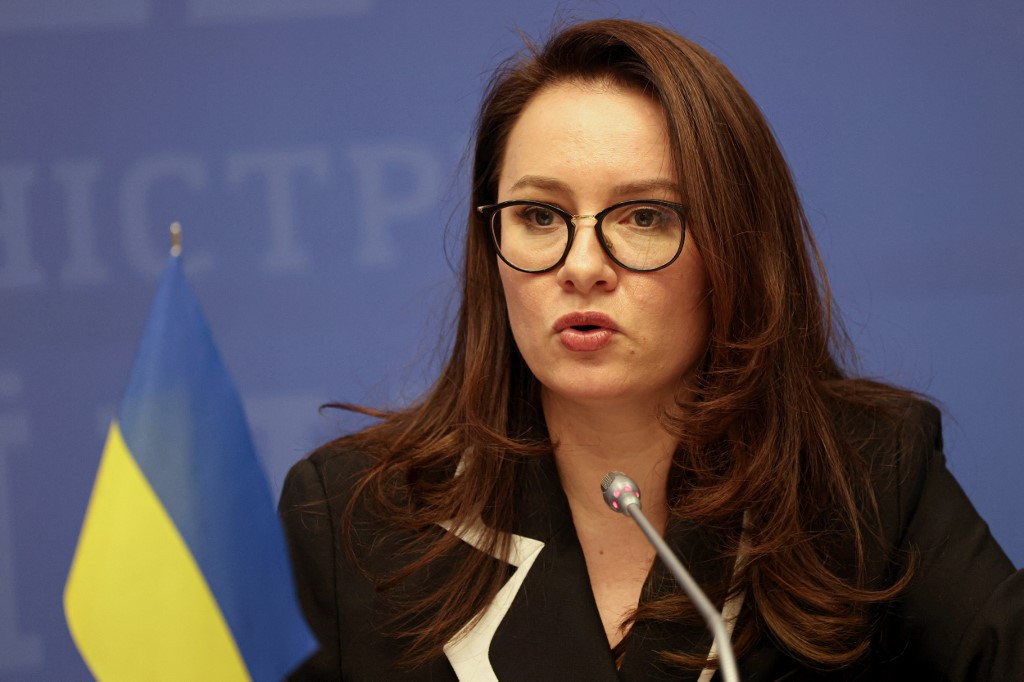 Ukraine’s New PM Seeks IMF and US Talks on $75 Billion War Budget Gap